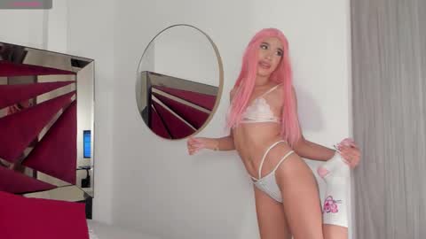 Emma  online show from 10-16-25, 06:31