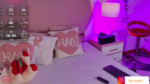 Welcome Im yosein  Your love is my passion activate it with your tips and enjoy with me online show from 06-12-26, 08:19
