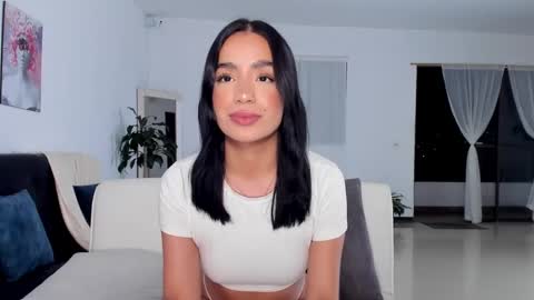 valentina online show from 01-14-25, 03:53