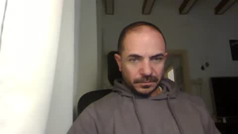 Ariel online show from 02-07-25, 05:10