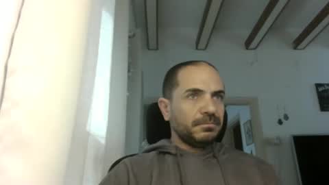 Ariel online show from 02-14-25, 08:31