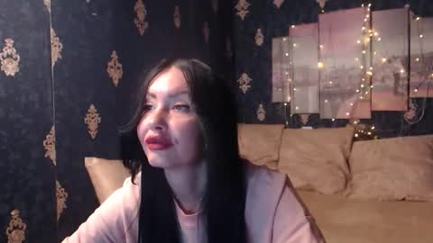 EmmaGoldX online show from 11-03-25, 09:32