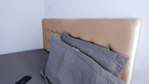 Jennifer online show from 04-08-26, 05:13