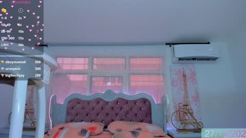 Snapshot of emmahills_sex chatting on 12-27-24, 05:16 Emma online show from 12-27-24, 05:16