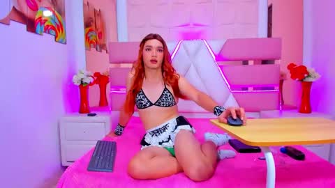 Emma Hilton online show from 05-22-26, 03:39