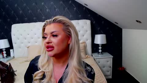 Emma Mavis online show from 02-05-25, 07:18