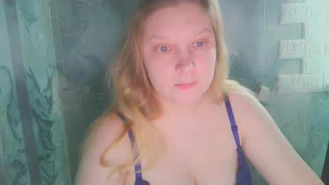 Snapshot of emmamelody944534 chatting on 11-20-25, 09:31 emmamelody online show from 11-20-25, 09:31