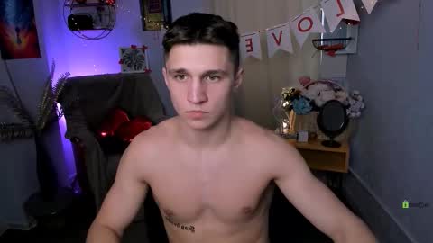 Snapshot of emmanuel_shine chatting on 02-15-26, 10:14 Emmi online show from 02-15-26, 10:14