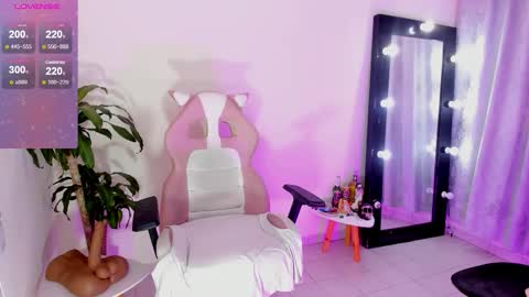 Emma Russell online show from 03-07-26, 05:43