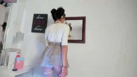 Emma online show from 12-17-25, 02:50