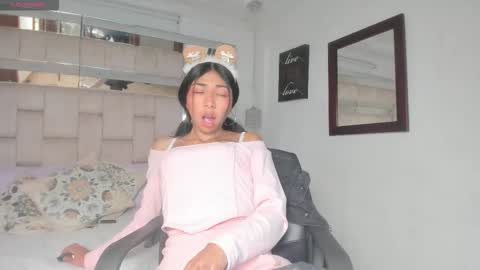 Snapshot of emmaskinny_ chatting on 03-15-26, 02:28 Emma online show from 03-15-26, 02:28