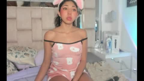 Snapshot of emmaskinny_ chatting on 03-31-26, 07:03 Emma online show from 03-31-26, 07:03