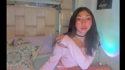 Snapshot of emmaskinny_ chatting on 04-08-26, 04:12 Emma online show from 04-08-26, 04:12