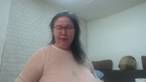 emmasquirt69 online show from 02-15-26, 08:16
