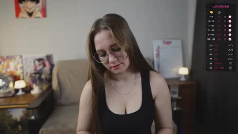 Snapshot of emmatiny chatting on 11-04-25, 03:11 Mia online show from 11-04-25, 03:11