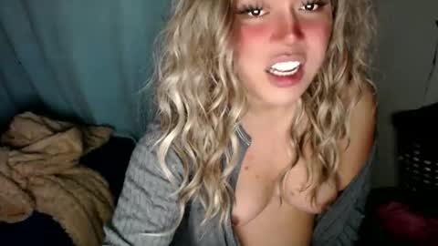 YourDreamGirl Emma  online show from 11-25-25, 12:21