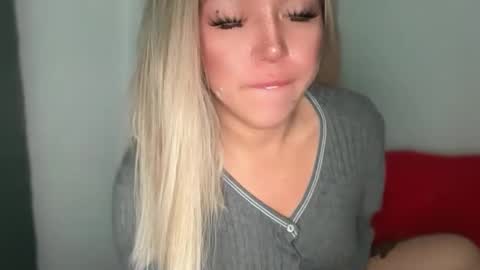 YourDreamGirl Emma  online show from 04-03-26, 08:18