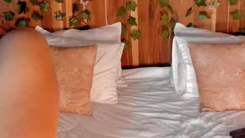 Snapshot of emmawiilliams chatting on 02-03-26, 12:21 EMMAWILIAMS online show from 02-03-26, 12:21