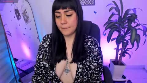 Snapshot of emmax_x chatting on 01-18-25, 11:00 EMMA online show from 01-18-25, 11:00