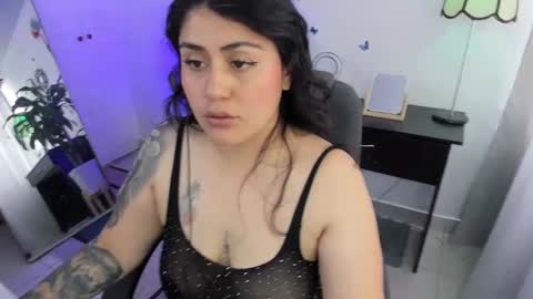 Snapshot of emmax_x chatting on 09-12-25, 06:41 EMMA online show from 09-12-25, 06:41