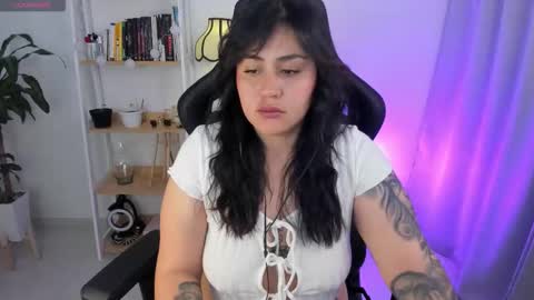 EMMA online show from 11-18-25, 10:31