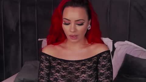 Snapshot of emmelyn_ chatting on 03-02-26, 08:32 Emm online show from 03-02-26, 08:32