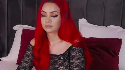Snapshot of emmelyn_ chatting on 06-06-26, 04:39 Emm online show from 06-06-26, 04:39