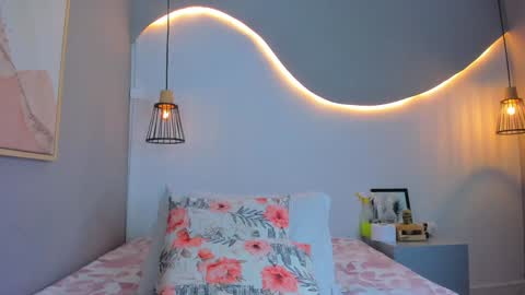 Emmi online show from 01-16-25, 12:23