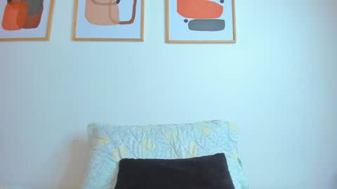 Emmi online show from 01-23-25, 06:56