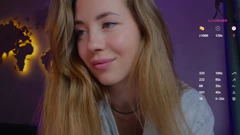 Snapshot of emmi_rosee chatting on 03-05-25, 12:22 Miss Emmi online show from 03-05-25, 12:22