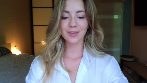 Miss Emmi online show from 06-06-26, 11:59