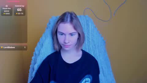 Snapshot of emmi_rossum chatting on 01-09-26, 06:38 Emmi online show from 01-09-26, 06:38