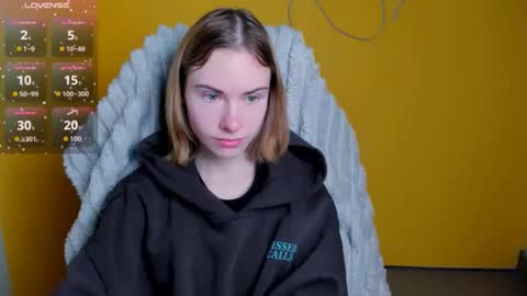 Snapshot of emmi_rossum chatting on 02-04-26, 06:41 Emmi online show from 02-04-26, 06:41