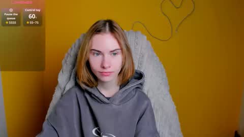 Snapshot of emmi_rossum chatting on 02-09-26, 06:17 Emmi online show from 02-09-26, 06:17