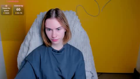 Snapshot of emmi_rossum chatting on 02-10-26, 06:28 Emmi online show from 02-10-26, 06:28