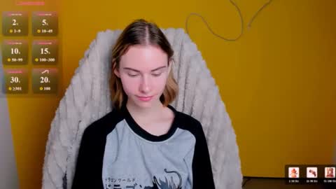 Snapshot of emmi_rossum chatting on 02-12-26, 07:25 Emmi online show from 02-12-26, 07:25