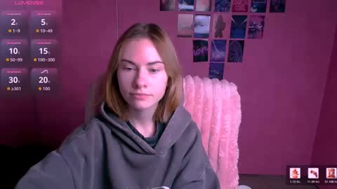 Snapshot of emmi_rossum chatting on 02-17-26, 06:32 Emmi online show from 02-17-26, 06:32