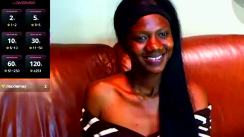 Snapshot of emmiblaq chatting on 07-15-26, 11:10 emmiblaq online show from 07-15-26, 11:10