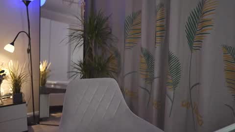 Snapshot of emmie_blush chatting on 03-03-25, 05:50 Emily online show from 03-03-25, 05:50