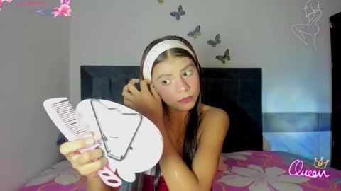 Snapshot of emmie_bunny chatting on 03-28-26, 10:20 Emmie online show from 03-28-26, 10:20
