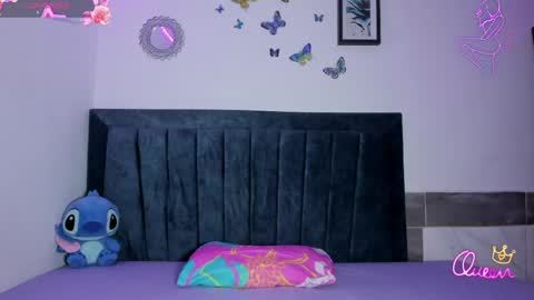 Snapshot of emmie_bunny chatting on 05-03-26, 11:22 Emmie online show from 05-03-26, 11:22