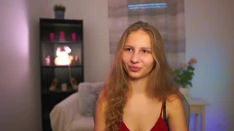 Snapshot of emmie_murray chatting on 02-12-26, 02:12 Emmie online show from 02-12-26, 02:12