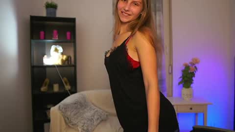 Emmie online show from 03-27-26, 08:08