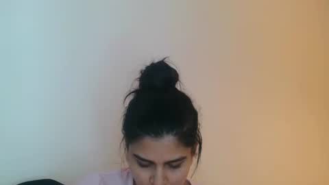 emmie online show from 12-21-25, 04:36