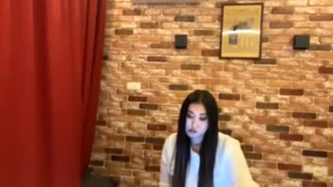 Snapshot of emmieappiah chatting on 10-08-25, 04:15 Mia online show from 10-08-25, 04:15