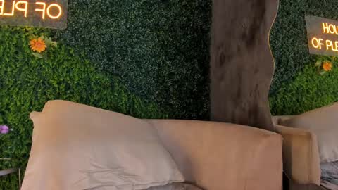 Emmiily online show from 03-04-25, 06:26