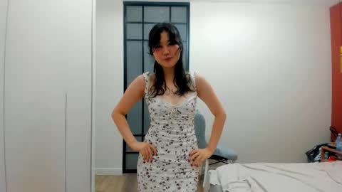 Emilia online show from 06-01-26, 01:02