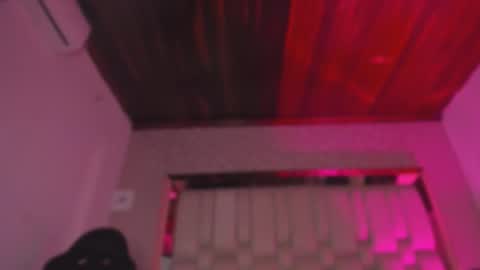 Snapshot of emmily_savage chatting on 10-25-25, 11:29 online show from 10-25-25, 11:29