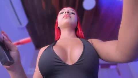 Snapshot of emmily_savage chatting on 12-20-25, 11:50 online show from 12-20-25, 11:50