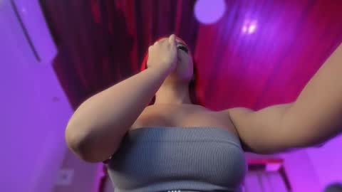 Snapshot of emmily_savage chatting on 01-08-26, 11:45 online show from 01-08-26, 11:45